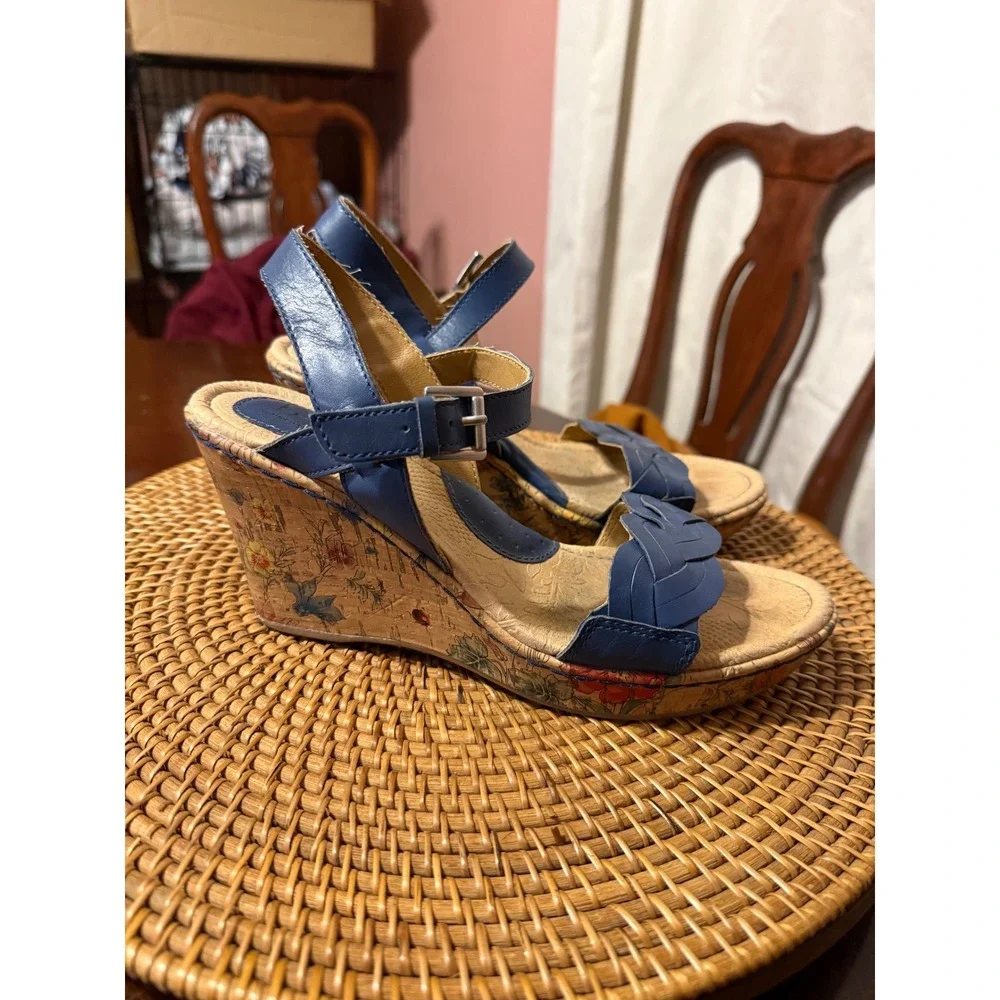 b.o.c. Born Concept Blue Leather Floral Cork Wedge Sandals Size 8M